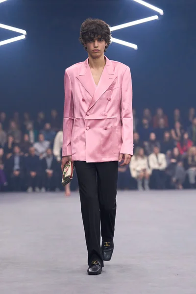 Look 46